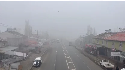 Ağrı’da sis etkili oldu