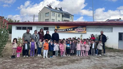 Anaokulu öğrencilerine sinema keyfi
