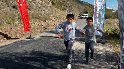 Ardahan’ın koşan yıldızları Posof’ta parladı