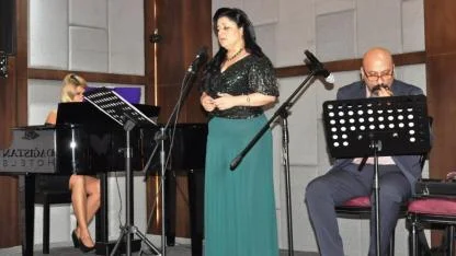 Dünyaca ünlü soprano Pervin Chakar Kars’ta konser verdi