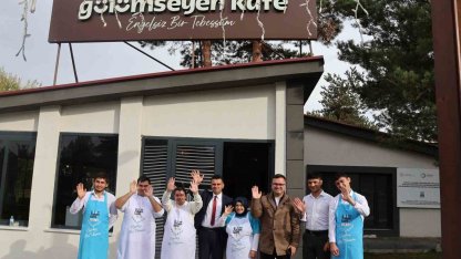 Erzurum’da "Gülümseyen Kafe" özel bireylerin üretim merkezi oldu