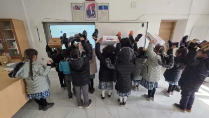 ETSO’dan  ihtiyaç sahibi öğrencilere giyim yardımı