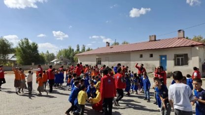 Damla Gönüllülük Hareketi projesi Hamur’da gençlerle buluştu