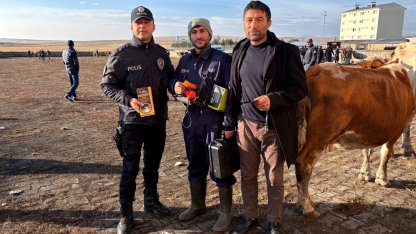 Ardahan'da hayvan satıcılarına dolandırıcılık uyarısı