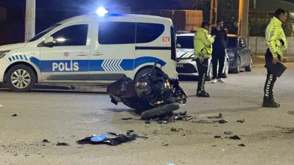 Iğdır’da motosiklet ile otomobil çarpıştı: 2 yaralı