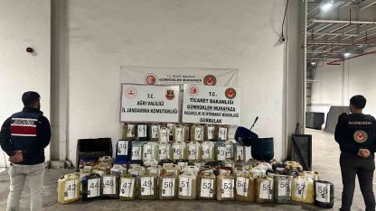 İran’dan gelen otobüste 1 ton sıvı metamfetamin ele geçirildi