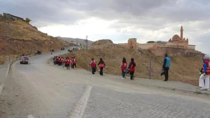 İshak Paşa Sarayı çevresi temizlendi