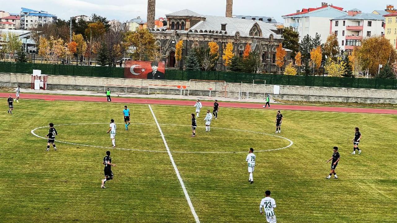 Kars 36 Spor, 9 puanla liderliğe yükseldi
