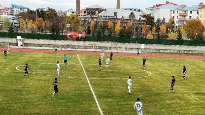 Kars 36 Spor, 9 puanla liderliğe yükseldi