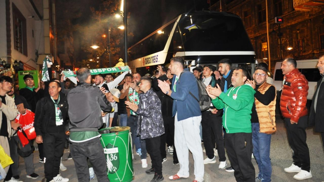 Kars 36 Spor taraftarları Batman yolunda