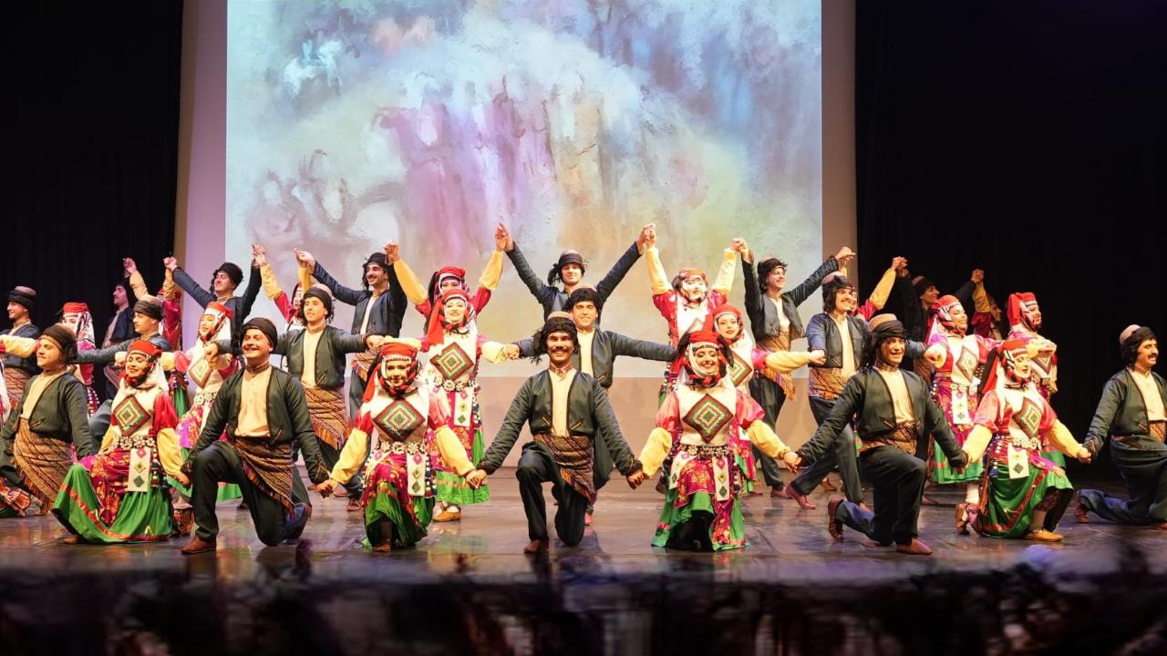 Kars’ın kurtuluş gününe özel gösteri