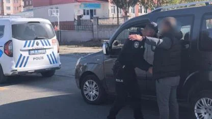 Kars’ta okul önlerinde uygulamalar sıklaştırıldı