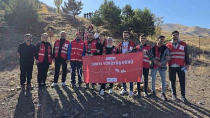 Doğa ve sağlık temalı yürüyüş
