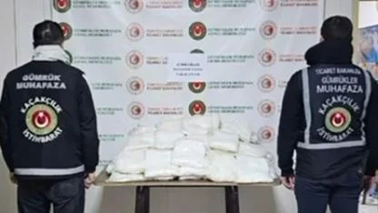 Lüks otomobilde 60 kilogram metamfetamin ele geçirildi
