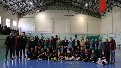 Erzurum'da voleybol turnuvası heyecanı