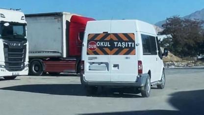 "Okul taşıtı" yazan araçtan 35 kilo metamfetamin maddesi çıktı