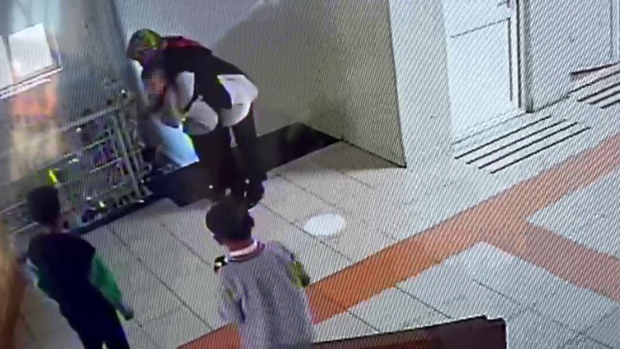 Okulda nefes borusuna yiyecek kaçan öğrenci, öğretmenin müdahalesiyle kurtuldu