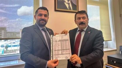 Onur Uludaşdemir mazbatasını aldı