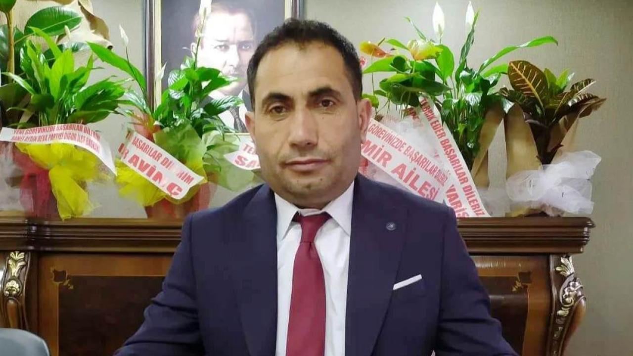 Oyman: Beyaz adam paranın yenmeyen bir şey olduğunu anlayacak