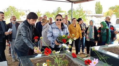 Özfer Gökhan Arpaçay, mezarı başında anıldı