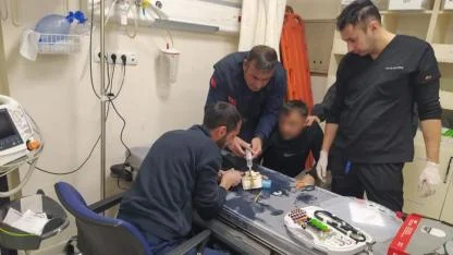 Parmağına yüzük sıkışan kişinin imdadına itfaiye ekipleri yetişti