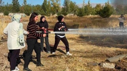 Meslek Yüksekokulu öğrencilerine afet ve yangın eğitimi verildi