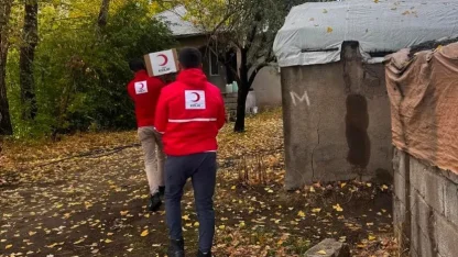 Patnos’ta Türk Kızılay’dan ihtiyaç sahiplerine destek