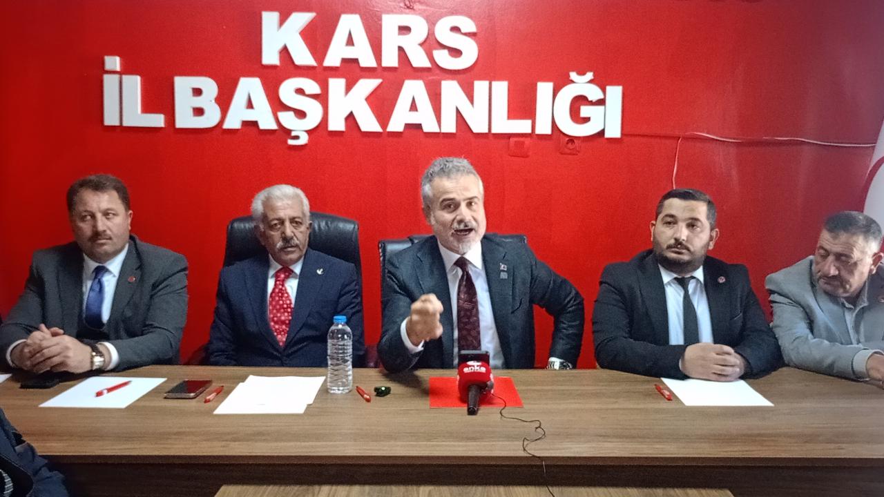 Suat Kılıç Kars’ta açıkladı: Ünsal Ban kaçmadı kaçırıldı
