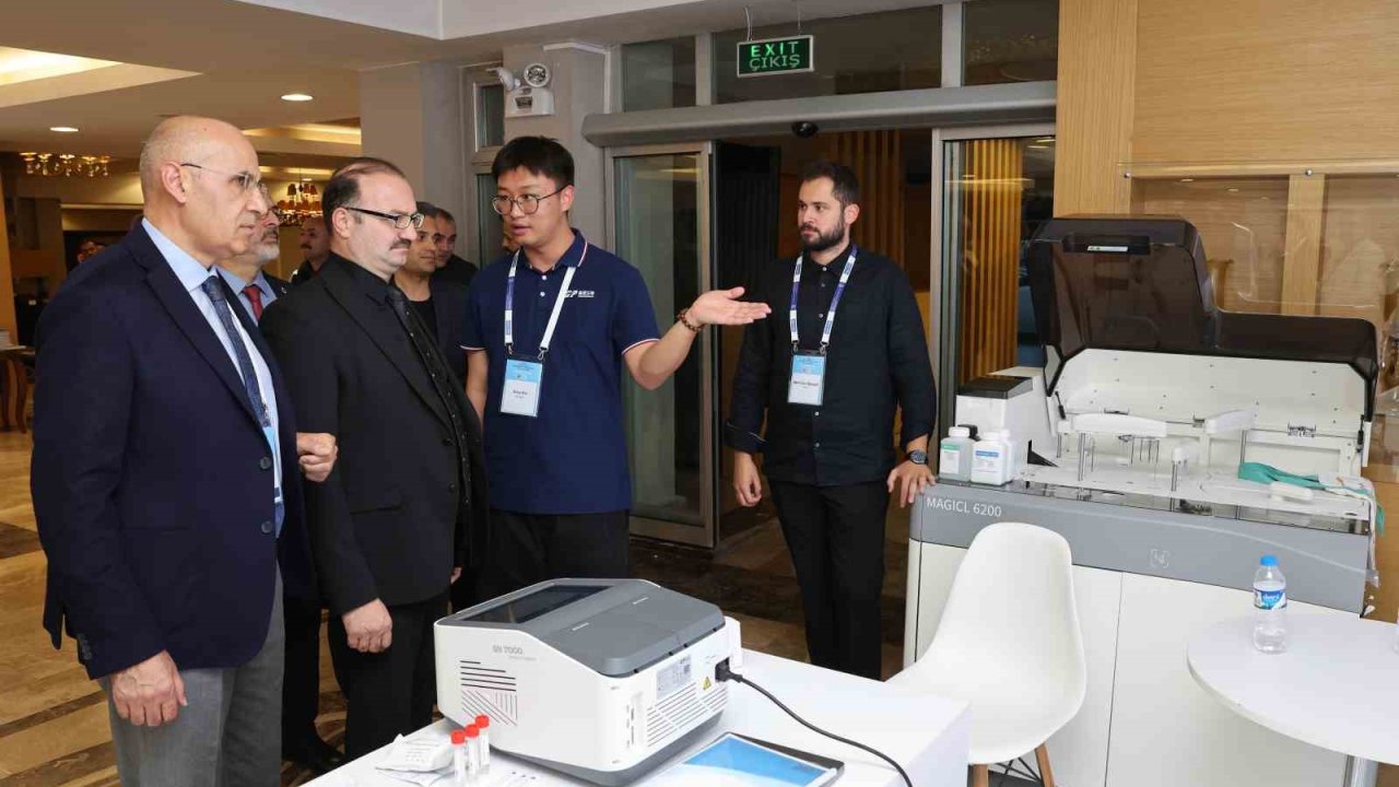 TBD Uluslararası Laboratuvar Tıbbı Zirvesi Erzurum 2025 Atatürk Üniversitesinde başladı