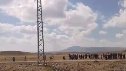 Cenaze sırasında iki aile arasında kavga