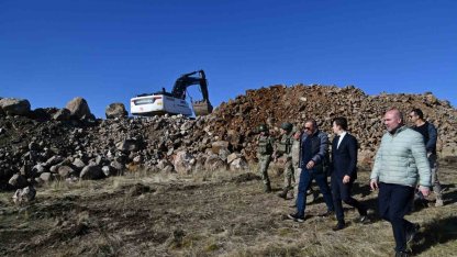 Ardahan Valisi Çiçek, sınır bölgesinde incelemelerde bulundu