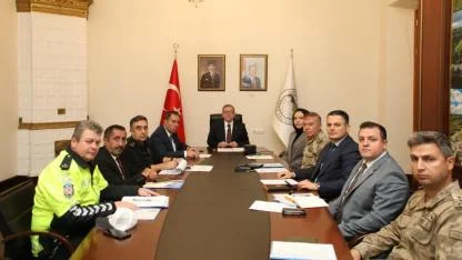 Vali Polat, Bakanlar Yerlikaya ve Uraloğlu ile VKS toplantısına katıldı
