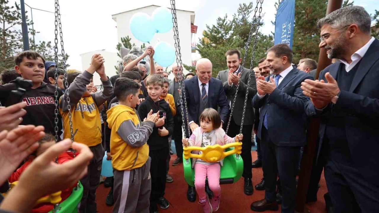 Yakutiye Belediyesi’nden üniversiteye örnek çocuk parkı