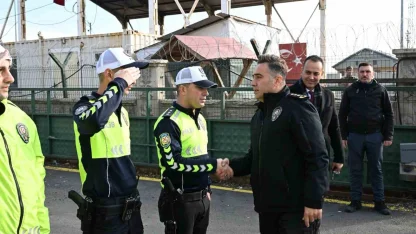 Ağrı Emniyet Müdürü Önder, trafik denetimlerini inceledi