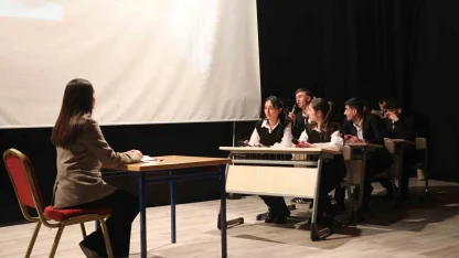 Ağrı’da 24 Kasım Öğretmenler Günü törenle kutlandı