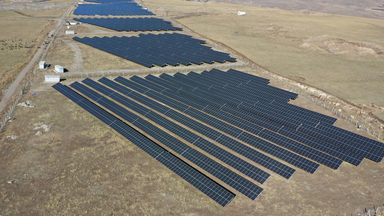 Ağrı&#039;da 8 güneş enerjisi santrali kuruldu