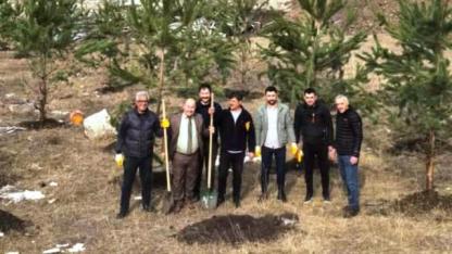 Ardahan Barosuna hediye edilen fidanlar toprakla buluşturuldu