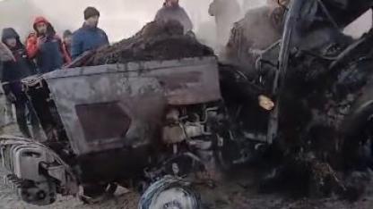 Ardahan’da 2 traktör ve ekipmanlar küle döndü