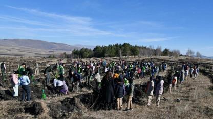 Vali Çiçek: "Bugün dikilen her fidan, yarınlarımızın umudu olacak"