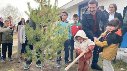 Arpaçay’da fidan dikim etkinliği