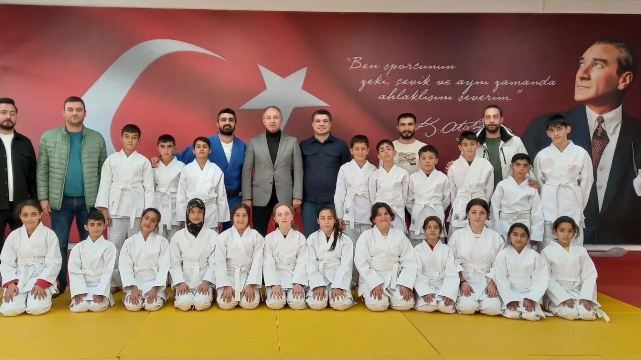 Çakmur’dan ailelere ve sporculara teşekkür