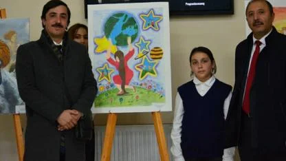 Çıldırlı öğrenci ’Ailede Kadın’ temalı yarışmada birinci oldu