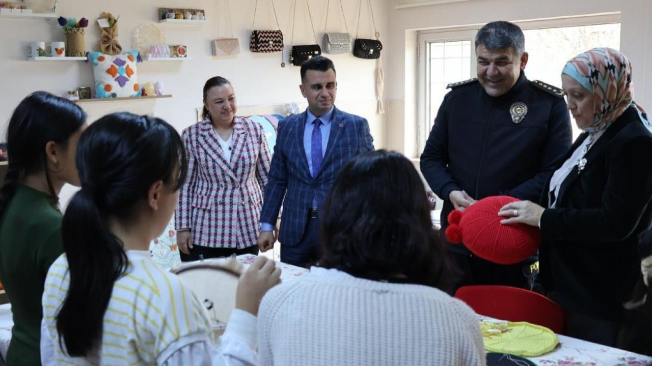 Çocukların dünyasına dokundular