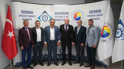 Ege Bölgesi Dernekler Birliği Federasyonu’ndan ETSO’ya ziyaret