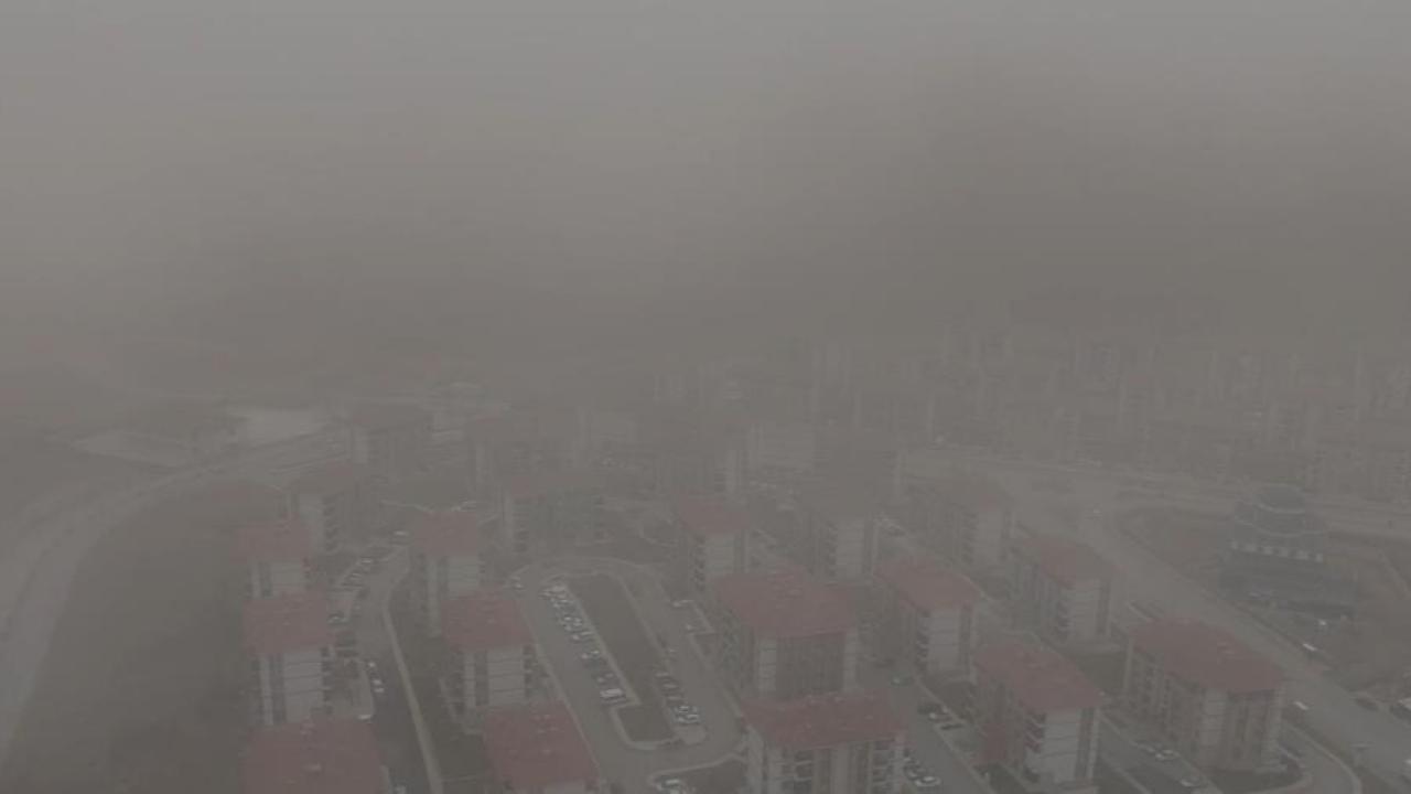 Elazığ sis bulutları arasında kayboldu