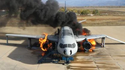 Erzincan Havalimanı’nda gerçek gibi uçak yangın tatbikatı