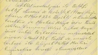 Erzurum Valisine İstiklal Madalyası