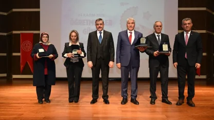 Erzurum’da 24 Kasım Öğretmenler Günü kutlaması