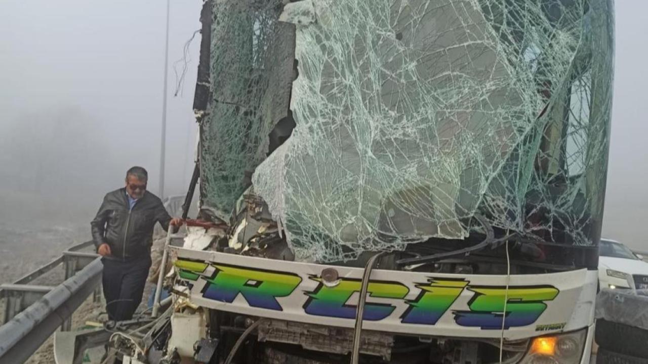 Erzurum’da yoğun sis kazaya sebep oldu