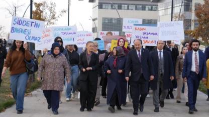 Onlarca kişi katledilen Nermin Tirit için yürüdü